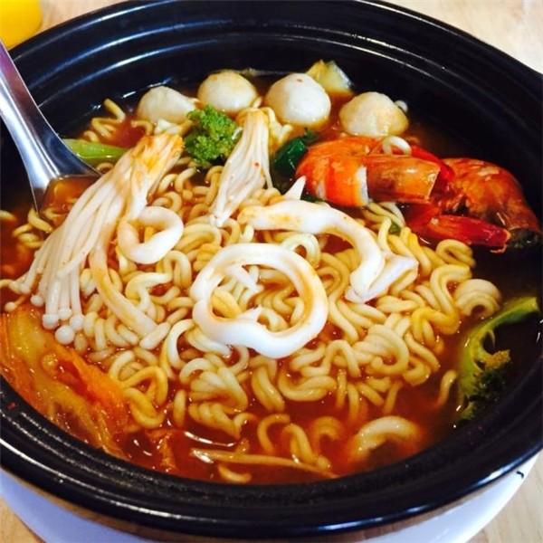 Combo 3 gói mì cay nước Samyang