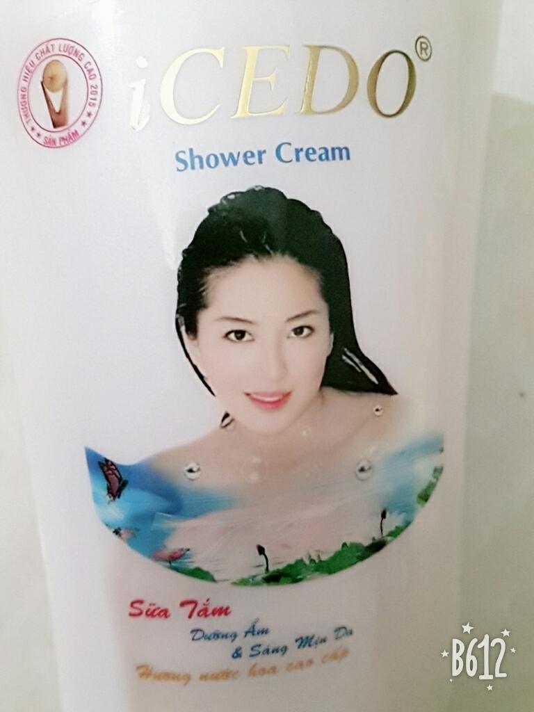 Sữa tắm trắng da  ICEDO 900g