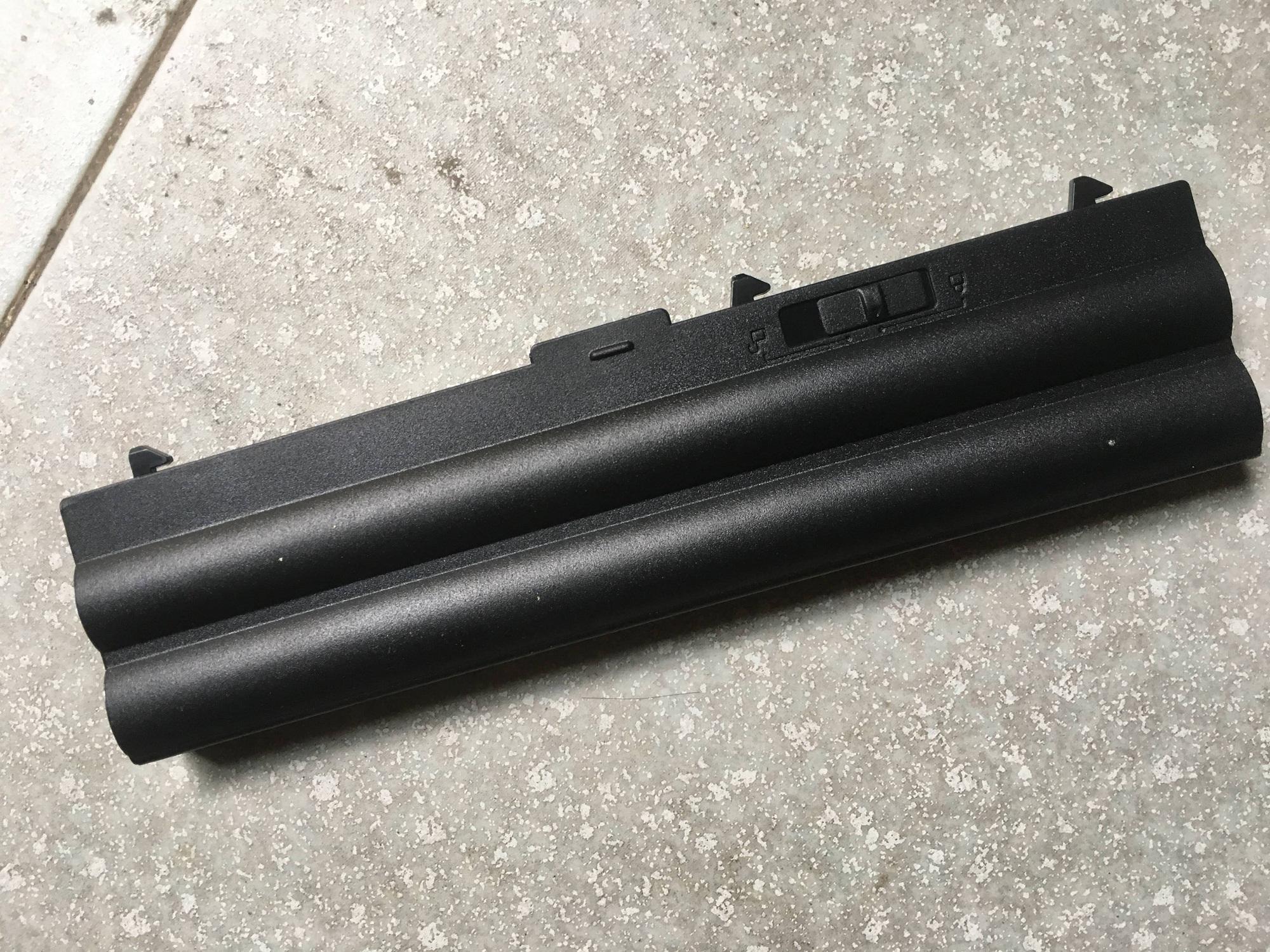 Pin laptop Lenovo ThinkPad W520
