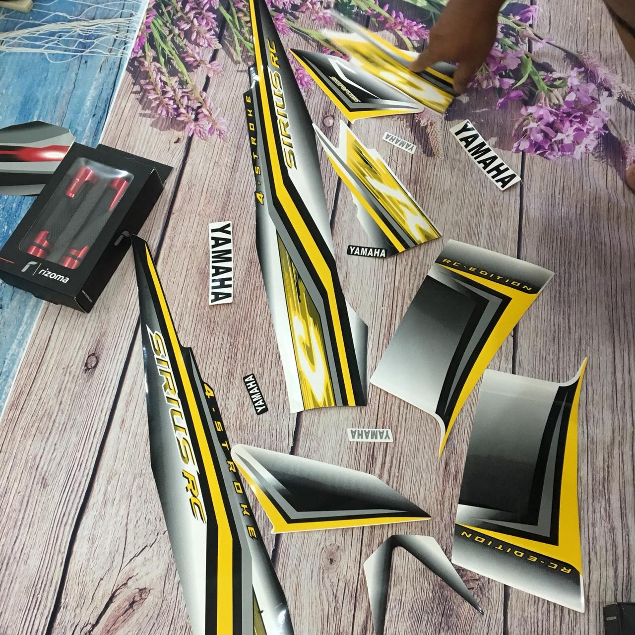 TEM xe SIRIUS RC vàng đen