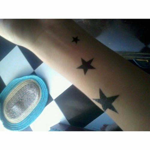 [HCM]hình xăm dán tattoo sao đen size 10x6cm
