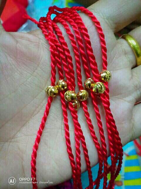 Dây may mắn chỉ đỏ