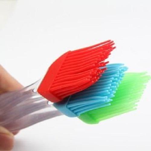 [HCM]Chổi quét bột làm bánh silicon đầu rời