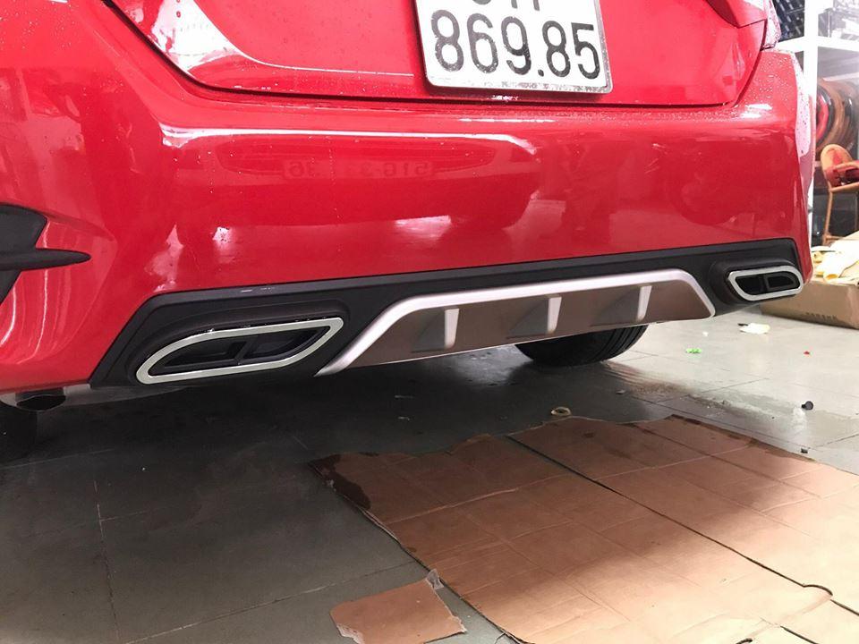 Lip chia bô Honda Civic 2016-2018