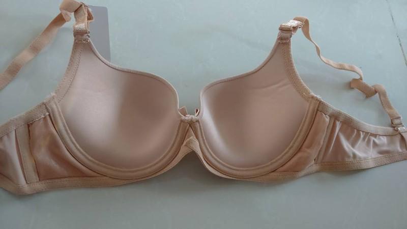 Áo Lót Nữ Trơn Mút Ép Mỏng Có Gọng Cài Sau 2 Móc Lady 533