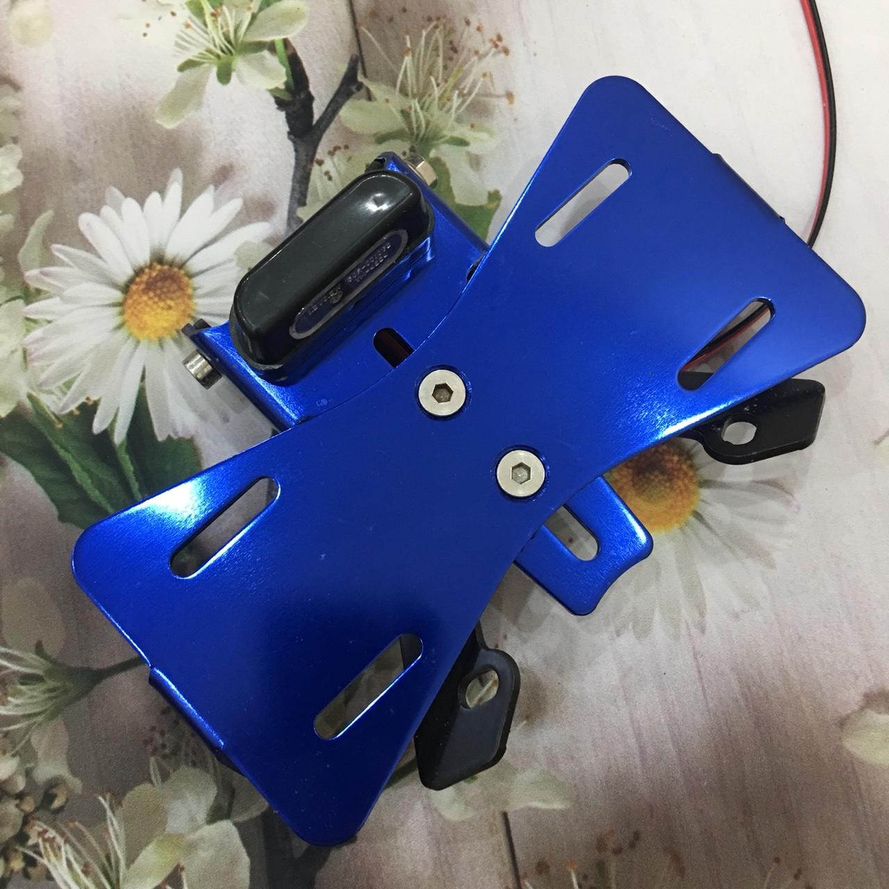 Pass treo biển số Màu VÀNG có đèn LED gắn xe máy OX102-VÀNG