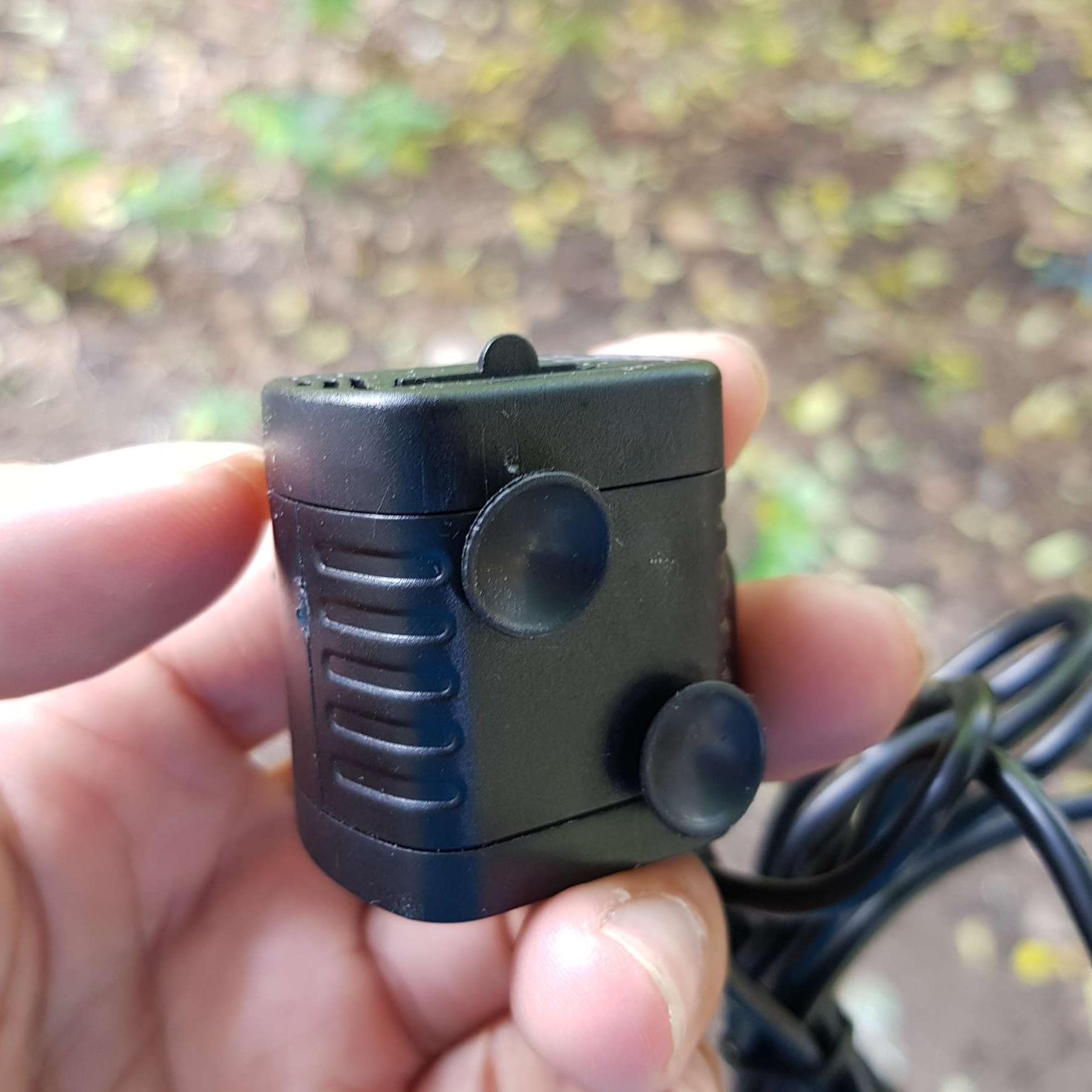 Máy bơm nước mini 3W không chổi than dùng điện DC 12v