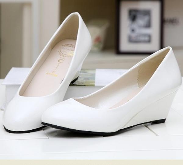 Giày đế xuồng bít mũi C123 trắng