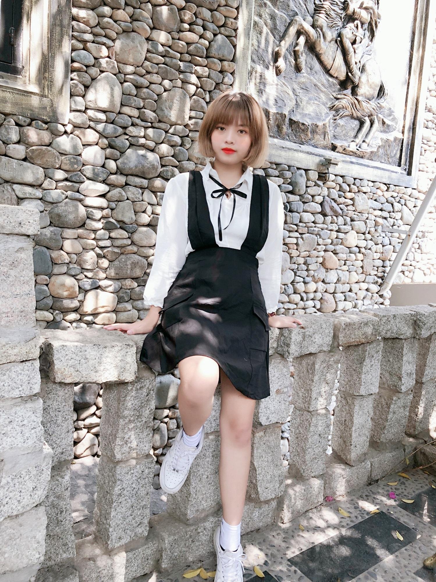HÌNH THẬT - SET YẾM KÈM ÁO SƠ MI CÔNG SỞ