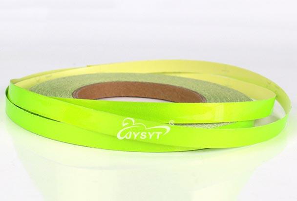 Cuộn dán phản quang dài 50m bản rộng 1cm