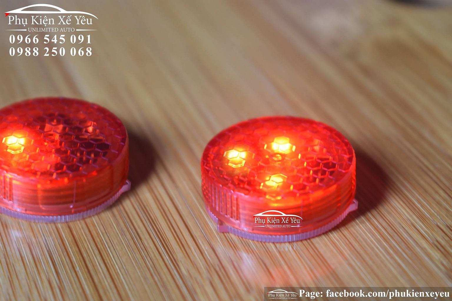 Bộ 4 đèn led cảnh báo mở cửa ô tô
