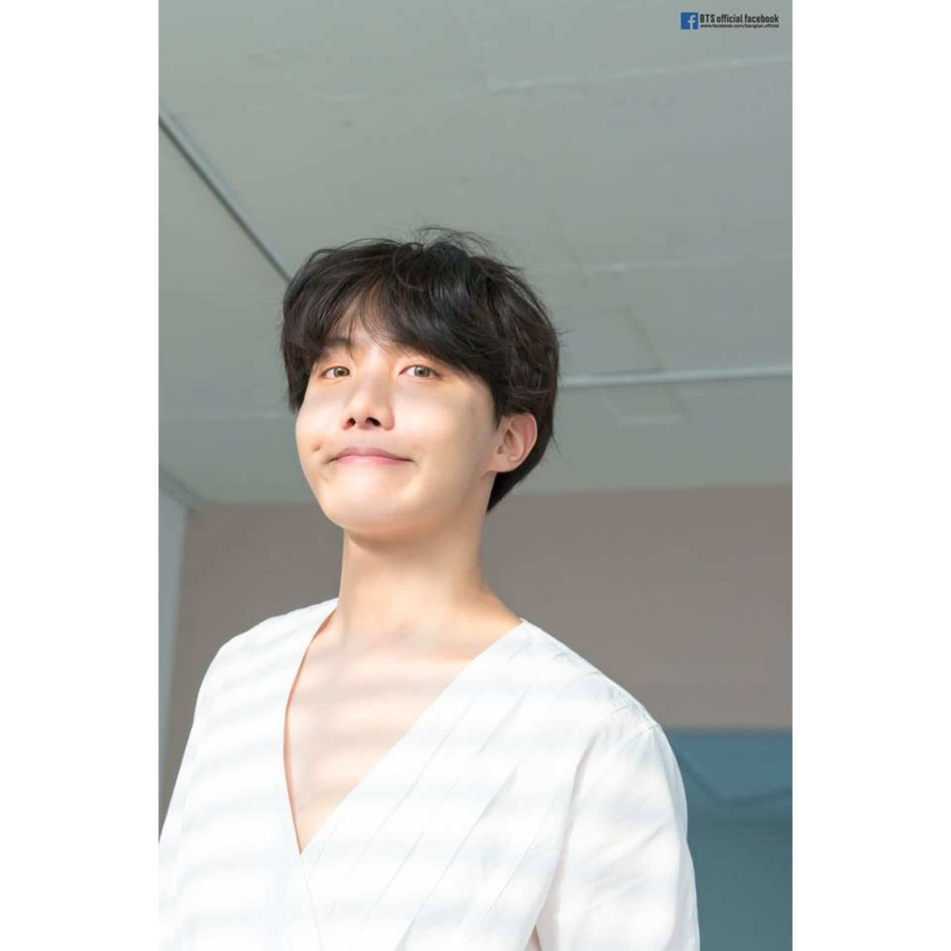 Vòng đeo tay BTS