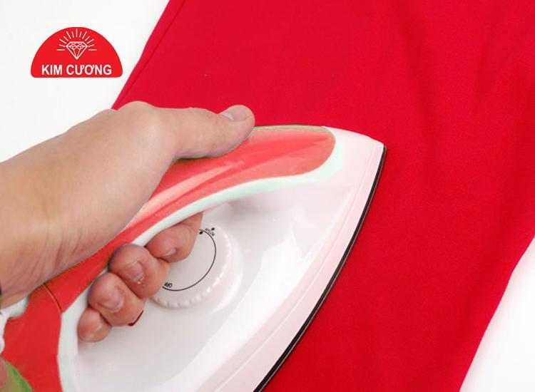 Bàn ủi khô kim cương t602 - điện việt