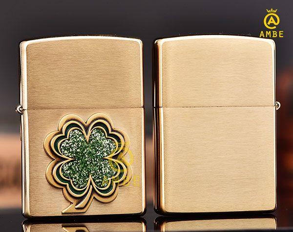Bật lửa Zippo cỏ 4 lá nổi 28806