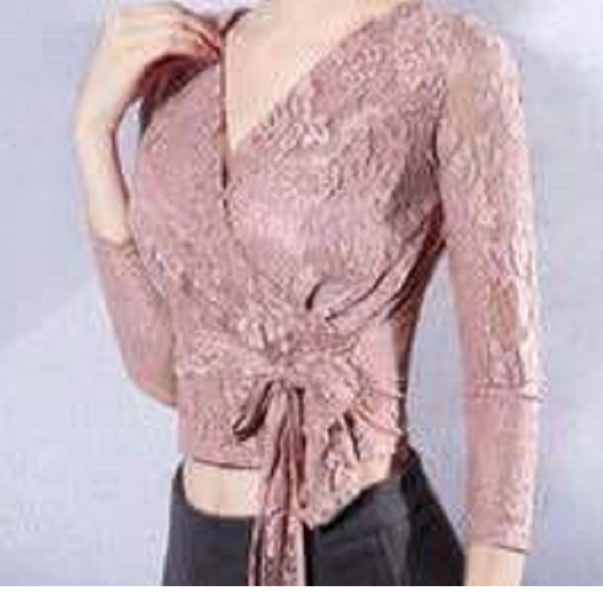 Aó ren eo đính nơ tay lỡ ( hồng)
