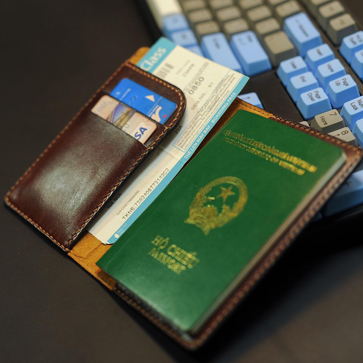 Vỏ bao passport kiêm ví handmade - Vỏ bao Passport Mino Crafts VI206