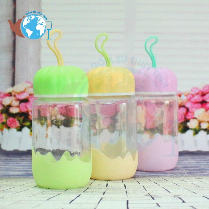 [HCM]Bình nước thủy tinh vỏ bọc silicon nắp bí 300ml