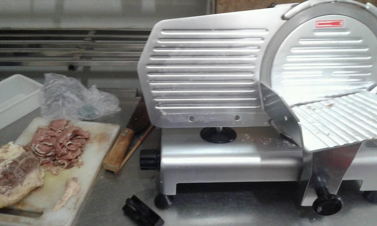 Máy cắt thịt đông lạnh ES 300 giá rẻ