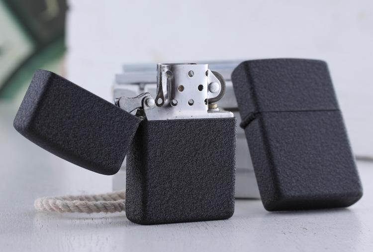 BẬT LỨA ZIPPO BẠC SÀNH ĐIỆU GIÁ RẺ - MKAC