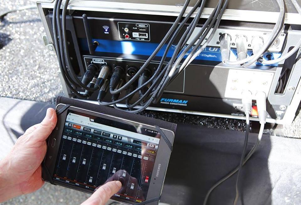 BỘ TRỘN KỸ THUẬT SỐ SOUNDCRAFT Ui16