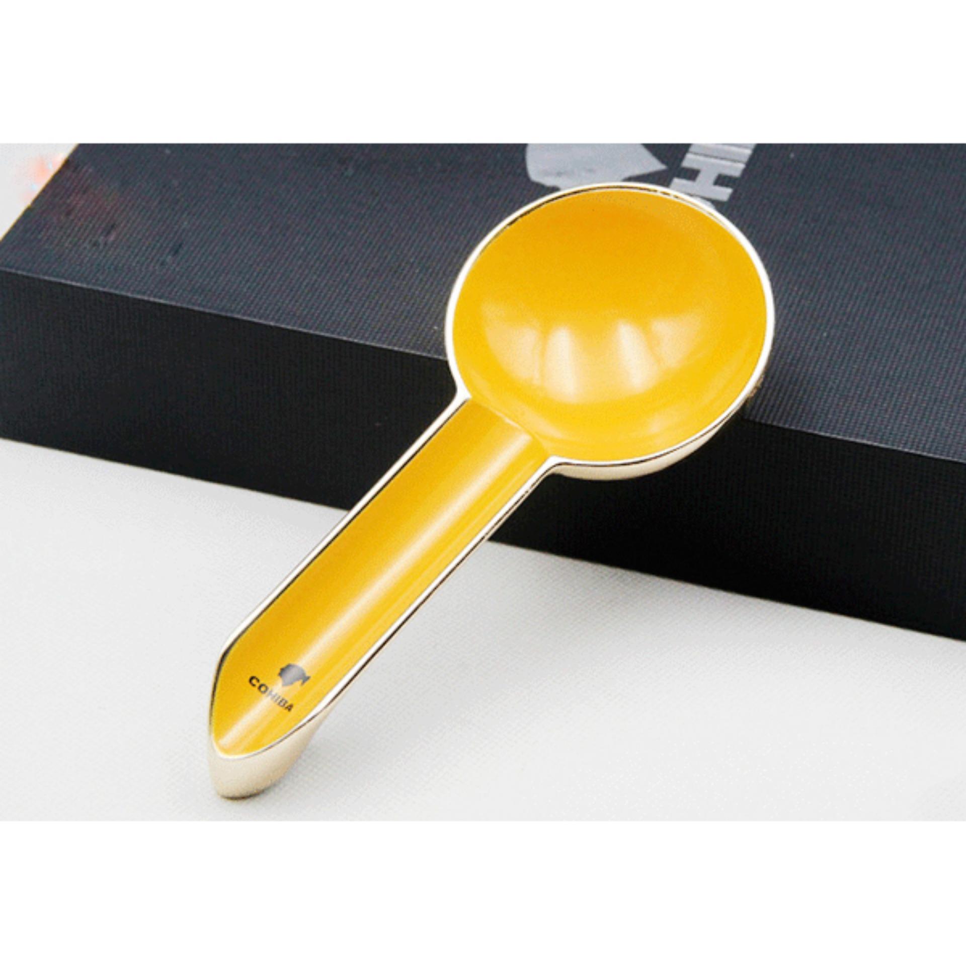 Set phụ kiện Ci ga T53 gồm 3 phụ kiện Ống Đựng, Dao Cắt và Gạt Tiện Lợi