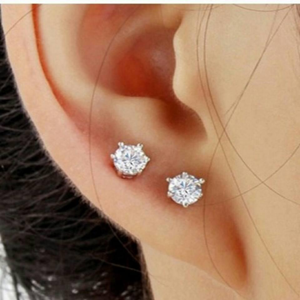 Bông tai titan đá pha lê tròn cực chíu 4mm ĐV: 2 chiếc BT01