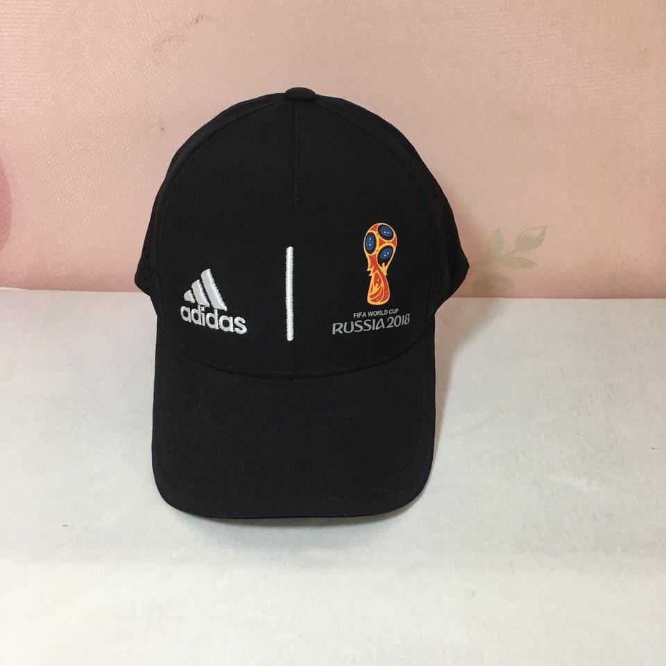 Nón kết thể thao World Cup 2018 (Trắng, đen)