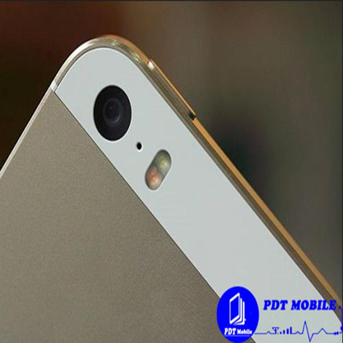 Camera sau IPhone 5S