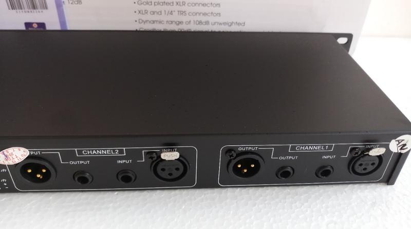 [HCM]Lọc tiếng Equalizer DBX -215 (Tặng 4 Jack chuyển 6ly ra AV)