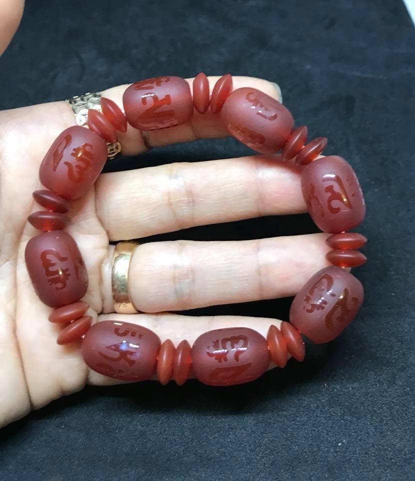 [HCM]VÒNG TAY ĐÁ MÃ NÃO ĐỎ NHÁM