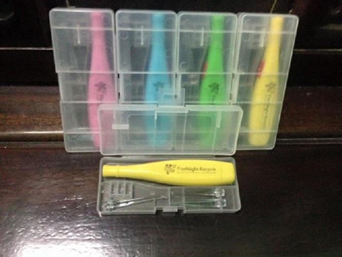Combo 3 que lấy ráy tai có đèn, có hộp