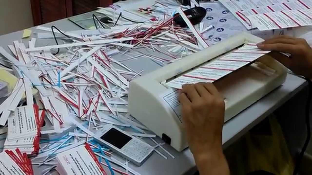 MÁY CẮT CARD VISIT TỰ ĐỘNG