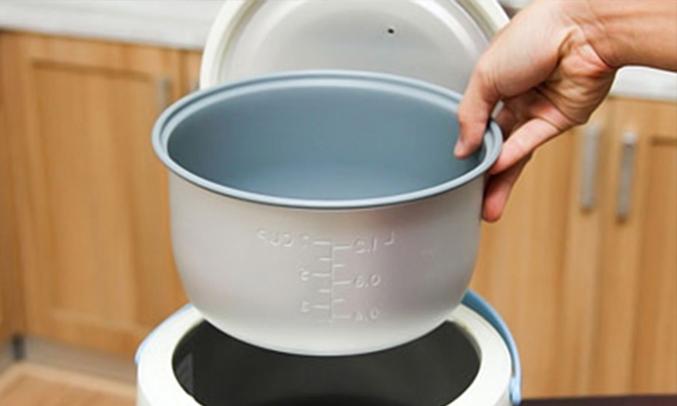 Nồi cơm điện 1.2 lít  HappyCook HC-120 (Trắng phối xanh)