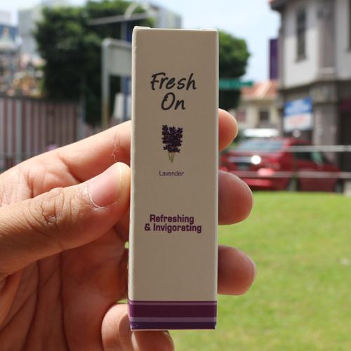 Dầu gió Fresh On của Eagle Brand - Hương Lavender (hoa oải hương)
