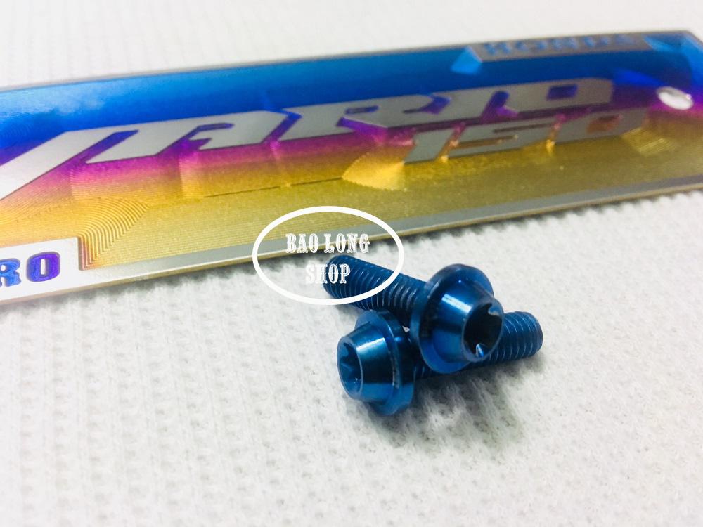 Bảng tên TITANIUM Xịn + 2 ốc TITANIUM GR5 dành cho Vario