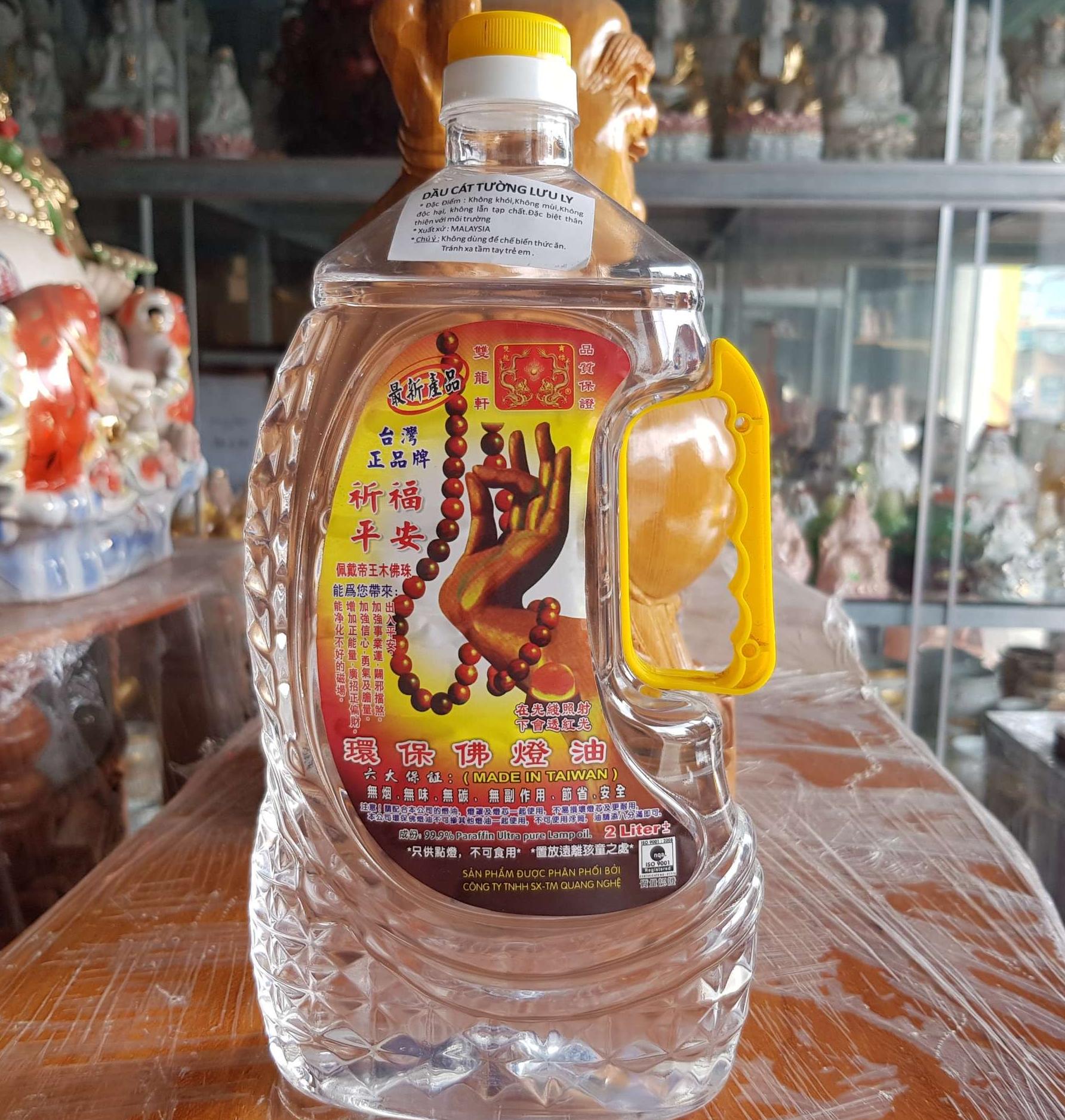 Chai dầu lưu ly cát tường 2lit màu