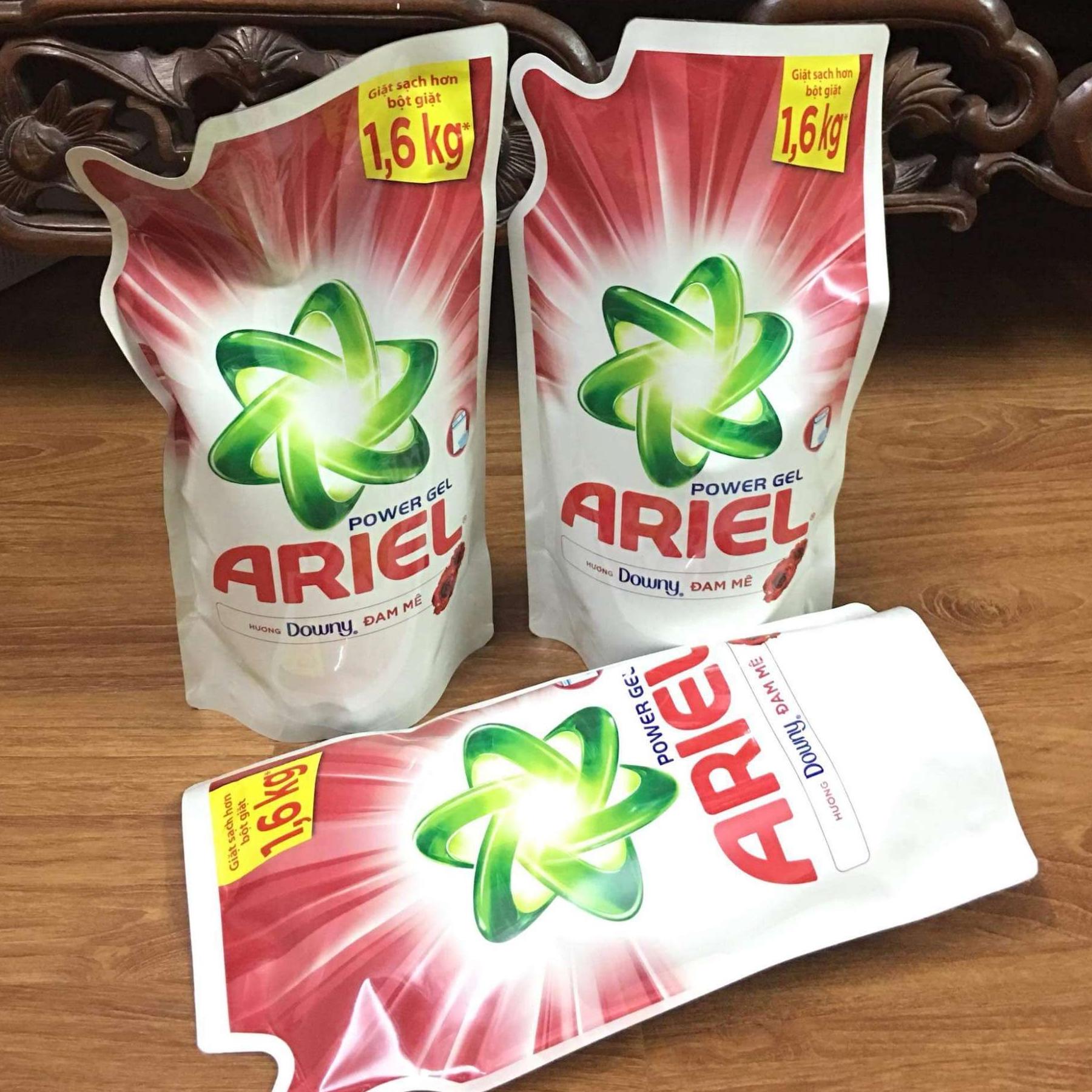 1 THÙNG( 8 GÓI) NƯỚC GIẶT TÚI ARIEL  810ml
