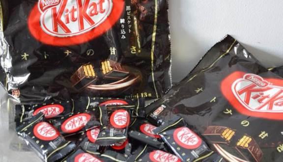 Bánh Kitkat socola đen gói 13 thanh đôi - Nhật bản