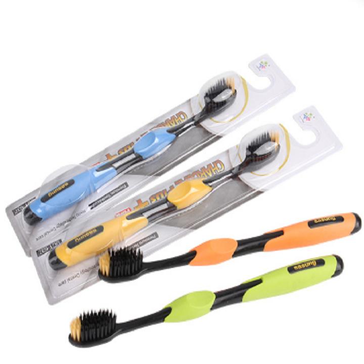 Bàn chải đánh răng Charcoal Plus