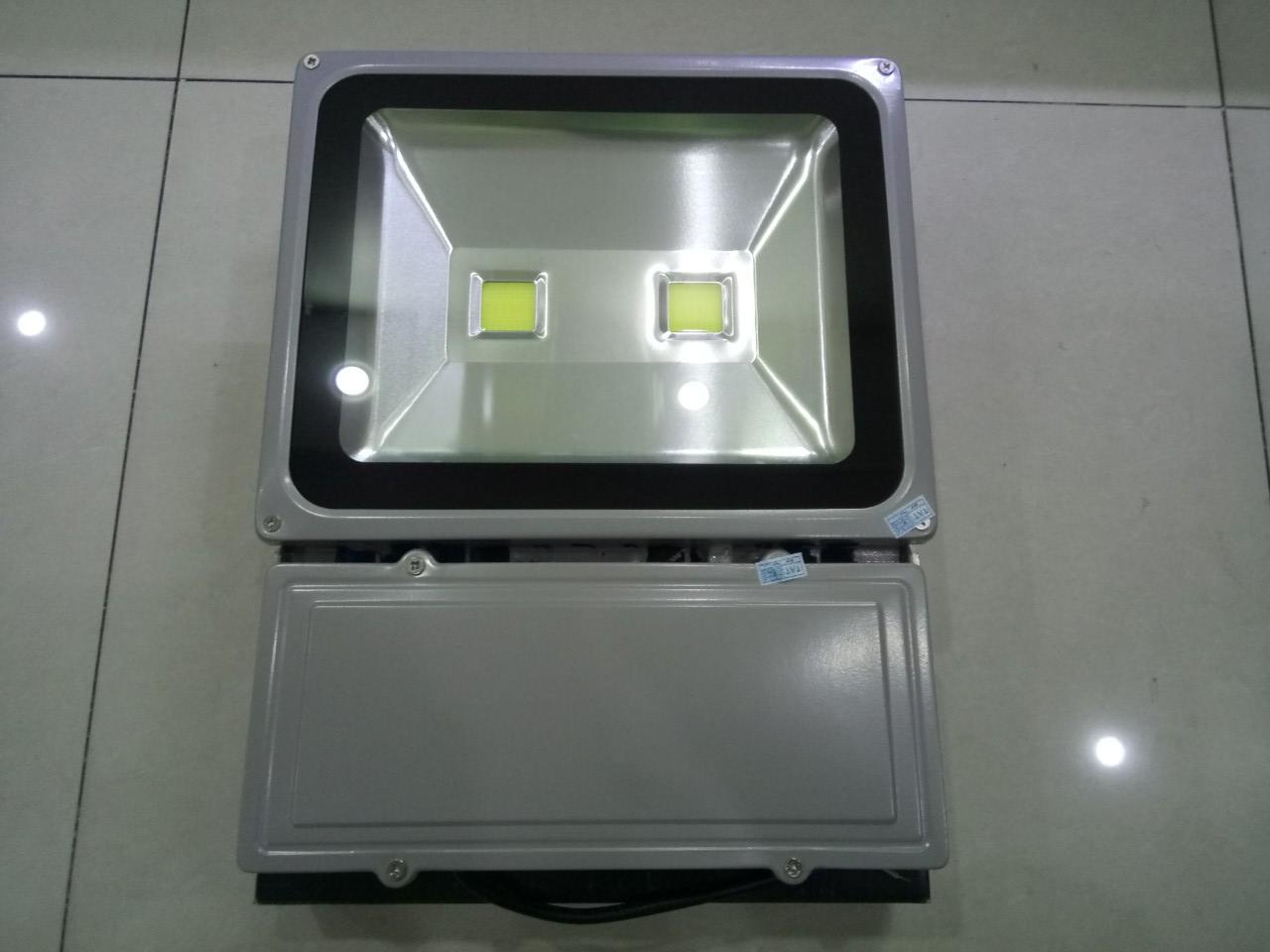 [HCM]Đèn led pha 100w siêu sáng