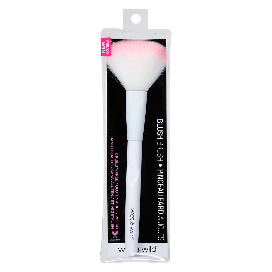 Cọ má Wet n Wild