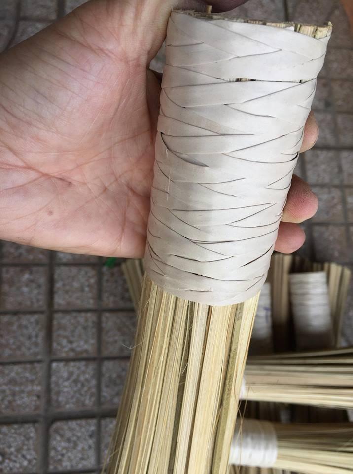 Chổi cọ chảo sắt