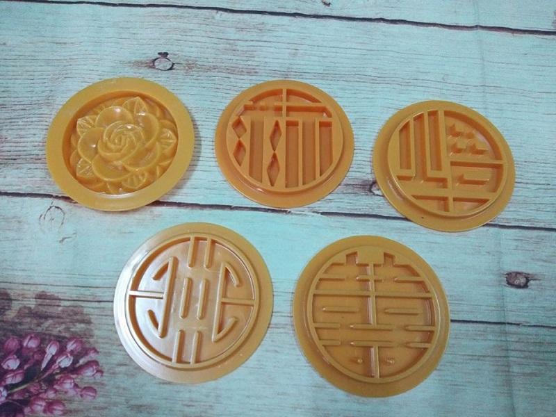 KHUÔN XÔI TRÒN CHỮ HỶ 12 CM