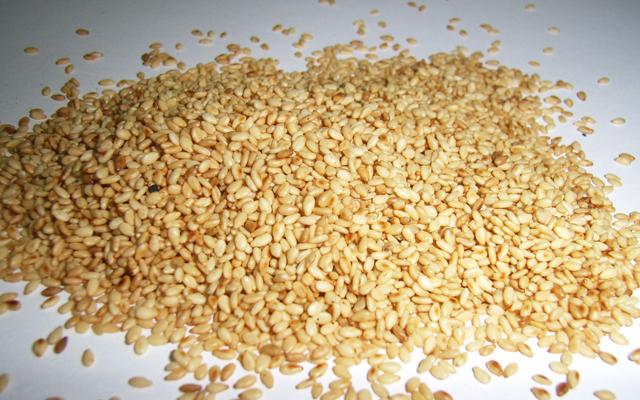 Vừng vàng rang sẵn (0.5kg hút chân không)