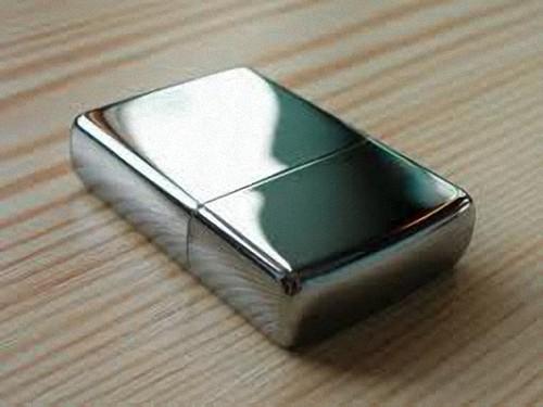Bật lửa zippo trơn
