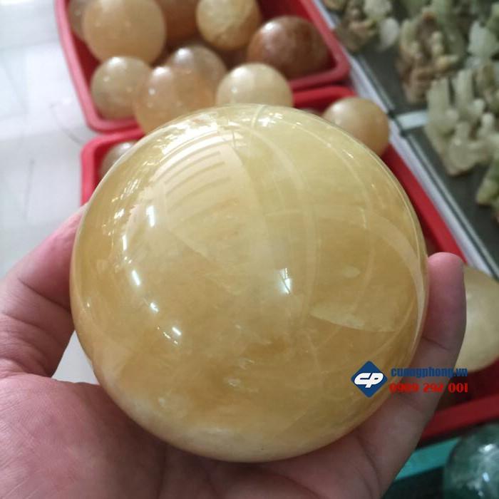 Quả cầu thạch anh vàng , đường kính 8cm.( TẶNG KÈM CHÂN ĐẾ )