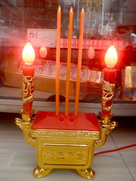 Lư hương cắm điện đặt bàn thờ cửu huyền
