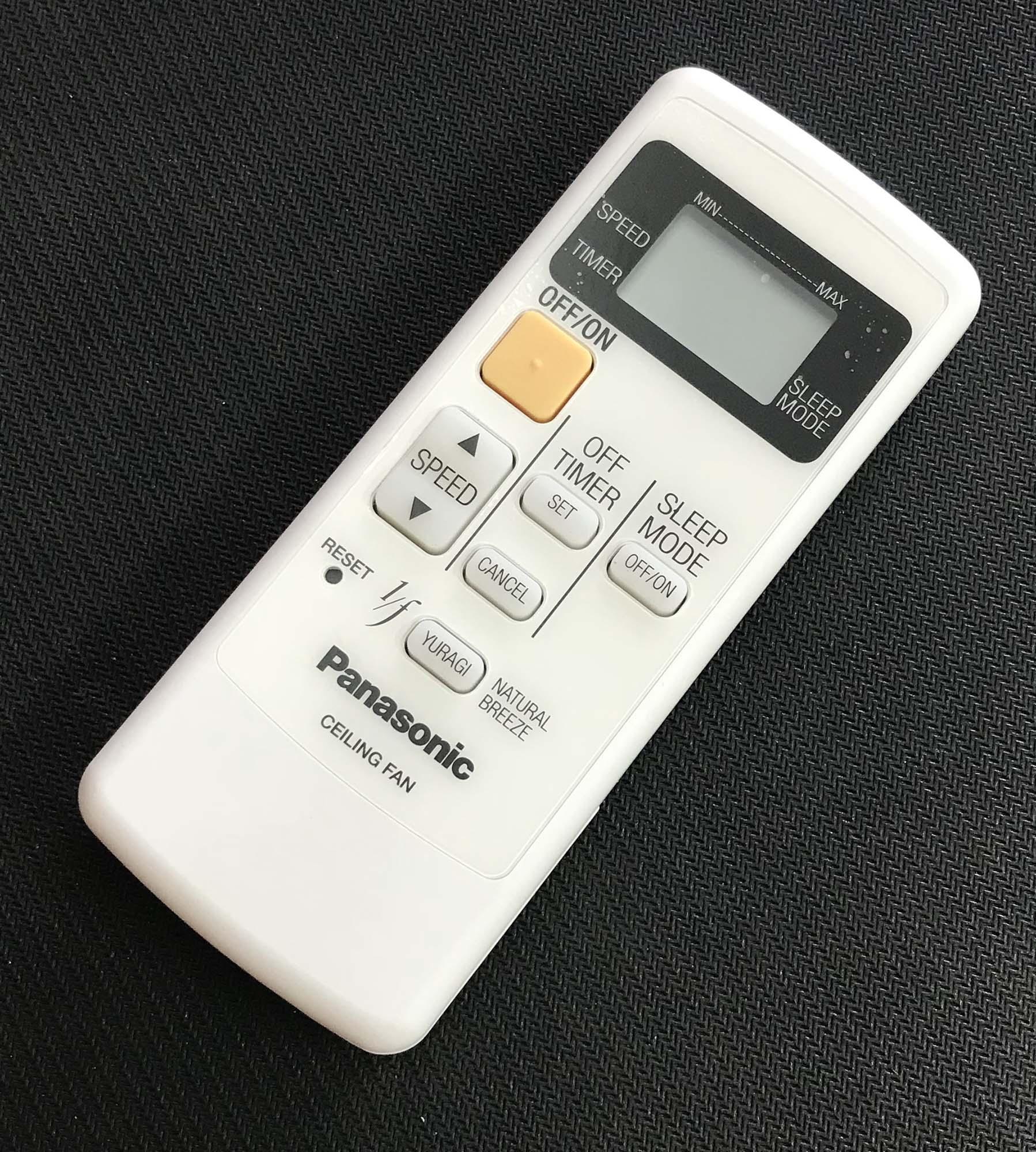 Điều khiển từ xa quạt trần 5 cánh panasonic (trắng)