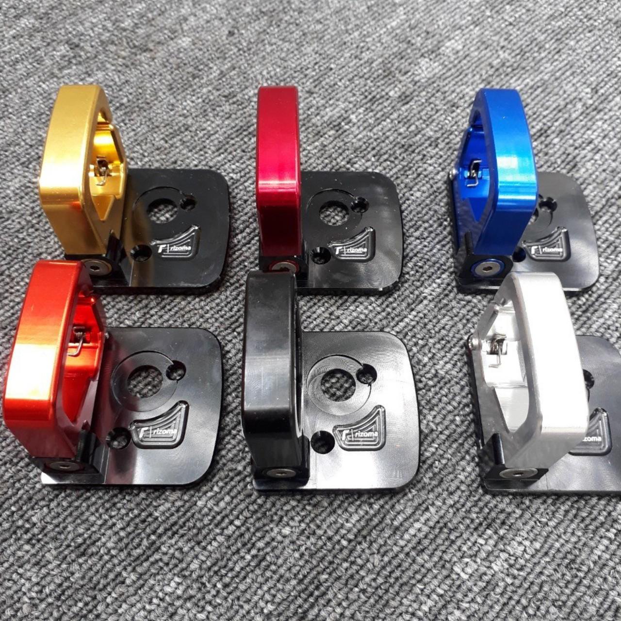 Móc treo đồ rizoma gắn Vario click sh vespa iberty