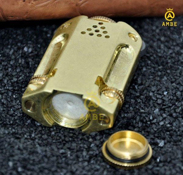 Bật lửa xăng đá độc lạ zorro Z546